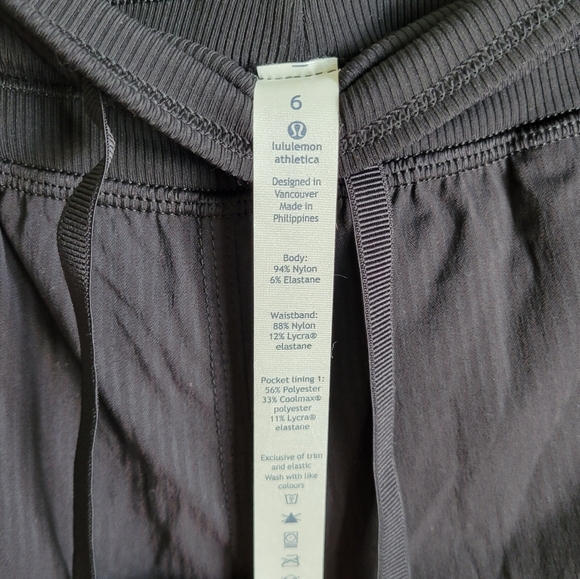 LULULEMON Dance Studio Crop Pant Black 6 - Picture 3 of 3